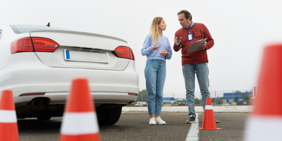 Driving school Brantford – Certified and Experienced Instructors